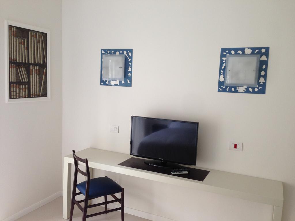 Domus Municipio Hotel Naples Room photo